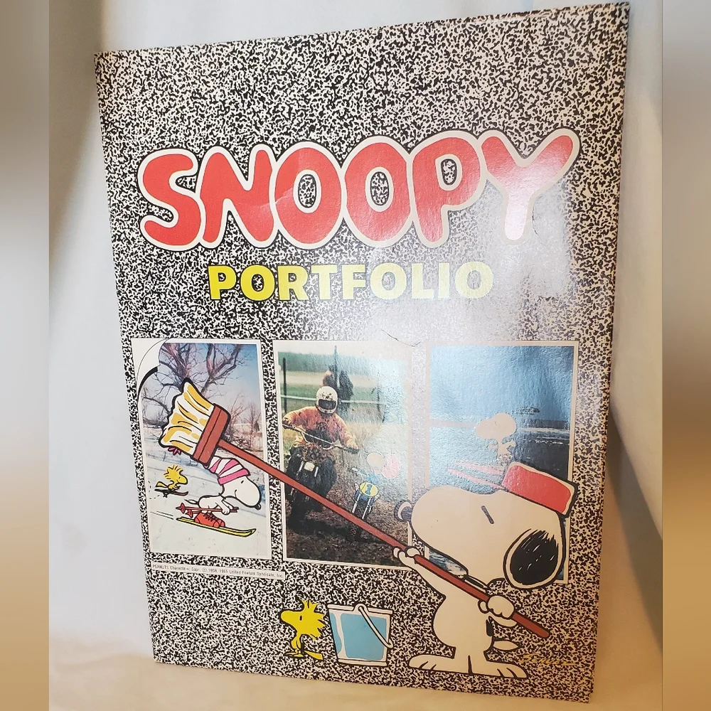 Snoopy Portfolio Fun Graphics Vtg 1966 Woodstock Motocross Skiing Made In USA